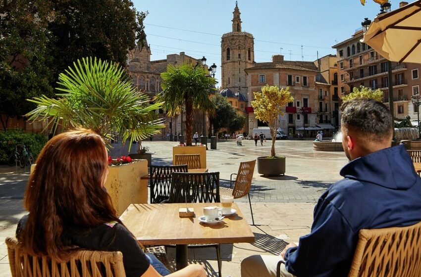 València presenta el seu Pla Estratègic de Turisme 2025-2028 per liderar el turisme urbà sostenible