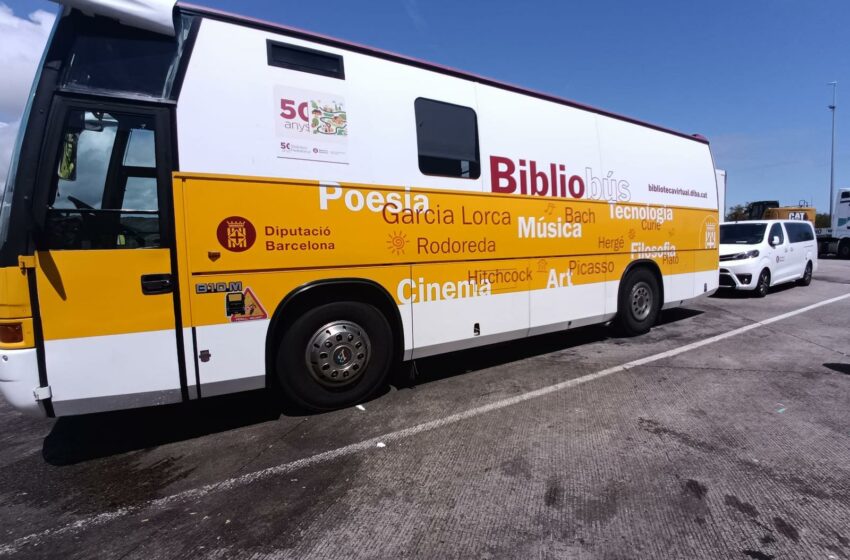 La Diputació de València agraïx a la de Barcelona la cessió d’un bibliobús per a ajudar els municipis afectats per la dana