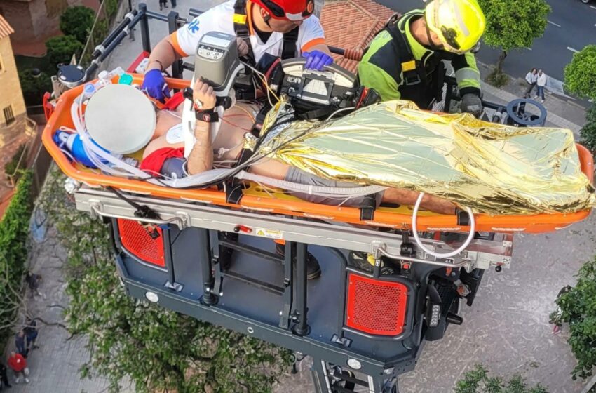  Rescat complex dels Bombers en un edifici de València