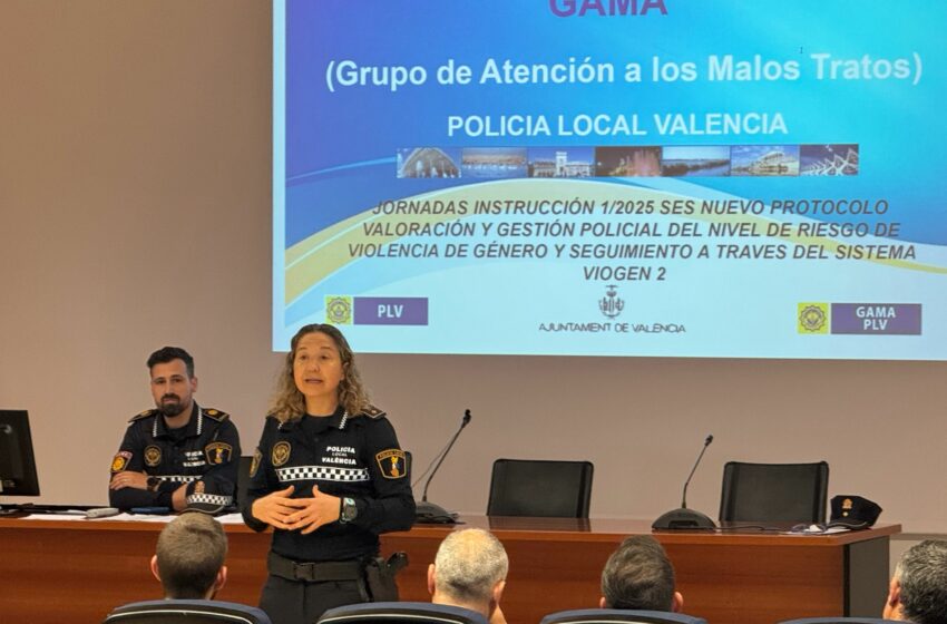 La Policia Local de València es forma per a aplicar el nou protocol contra la violència de gènere