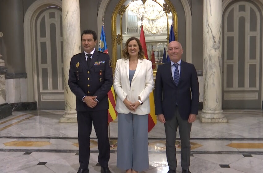 Ángel Albendín Ariza pren possessió com comissari principal cap de la Policia Local de València