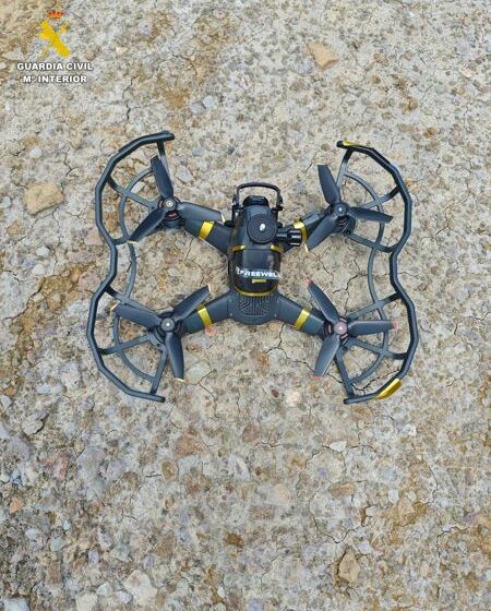 Denunciat per sobrevolar amb un dron la Central Nuclear de Cofrents