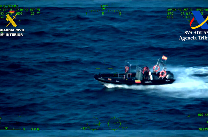 La Guàrdia Civil i Vigilància Duanera realitzen un simulacre aeronàutic conjunt davant la costa d’Alacant i València