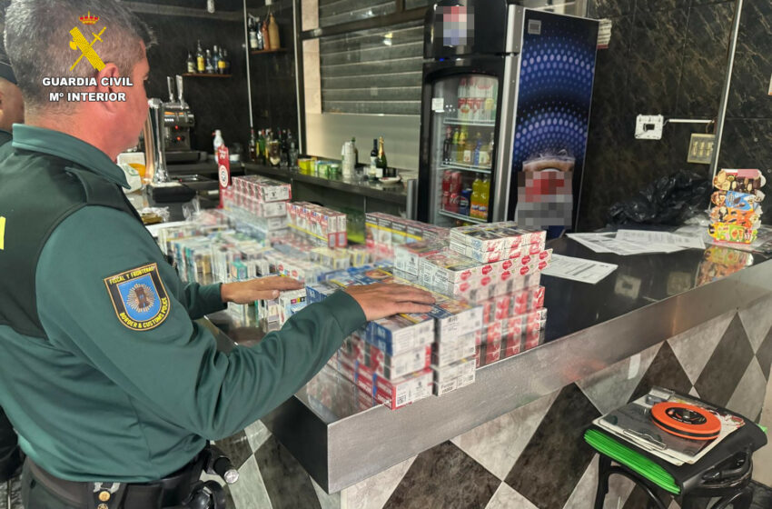 Detingut el propietari d’un bar per venda de drogues i tabac robat