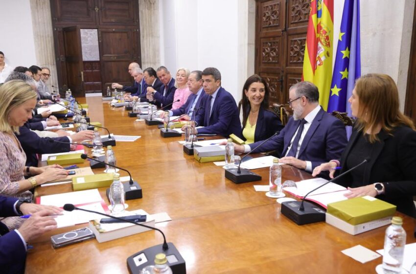  Carlos Mazón assisteix a la reunió del patronat de la Fundació Premis Rei Jaume I