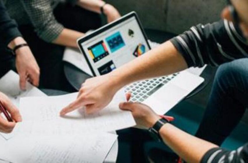 Labora destina més de 8,9 milions d’euros perquè els municipis xicotets o en risc de despoblament contracten persones majors de 30 anys