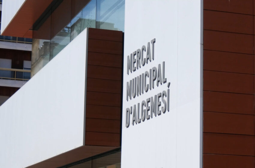  Algemesí reobri el seu mercat municipal després de dos mesos tancat