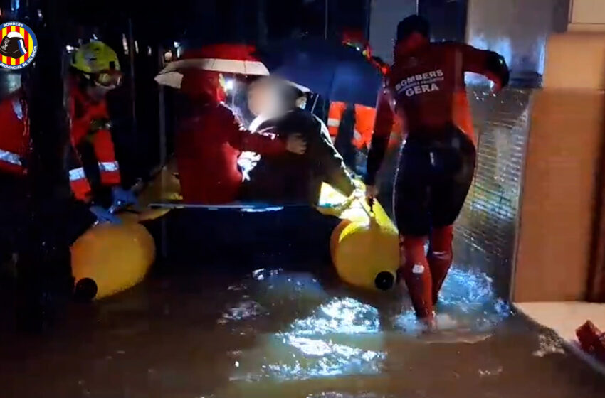  Pluges extremes a València: més de 200 avisos i rescats sense víctimes