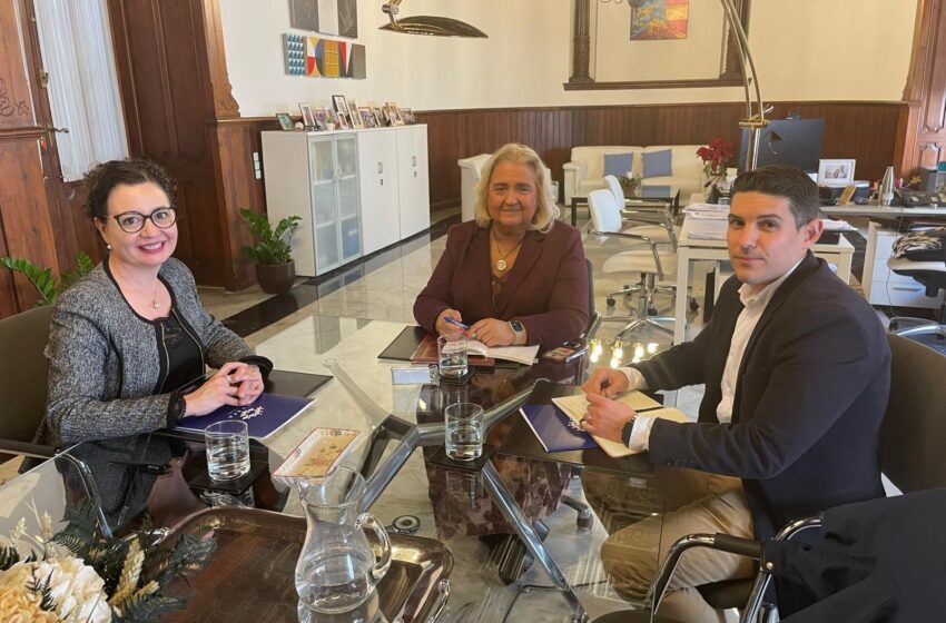  L’Ajuntament i Ivefa estudien vies de col·laboració amb les empreses familiars