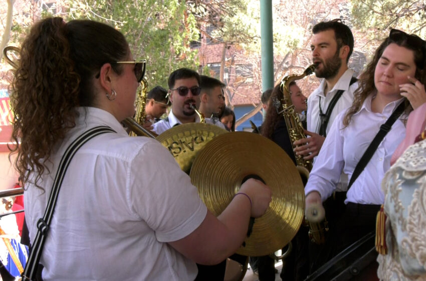  Aldaia celebra la I Concentració de Xarangues a la Plaça Europa després de la DANA