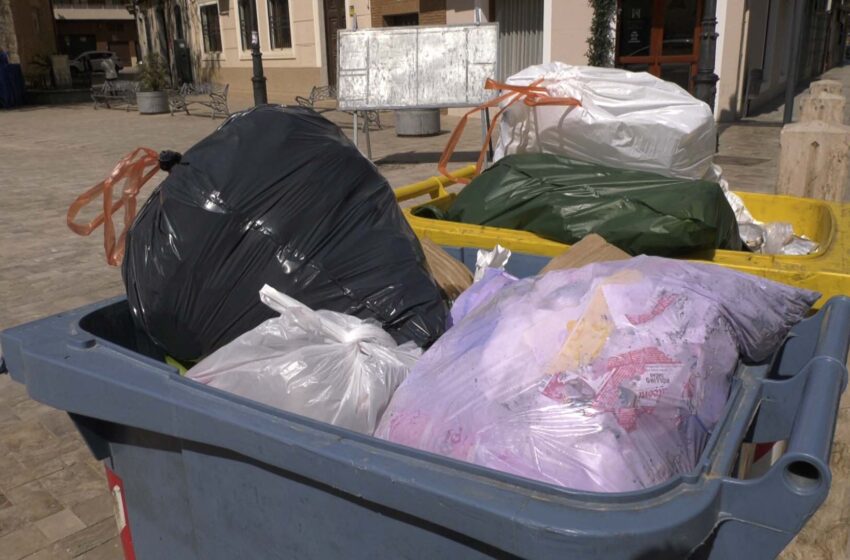  Carcaixent decreta una segona emergència sanitària per la vaga de fem